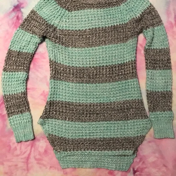 💎 Rue 21 Sweater with turtle neck 💎 - Picture 3 of 5